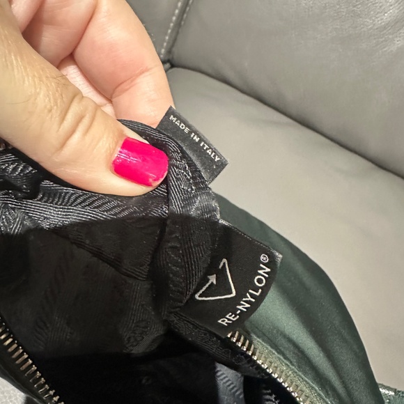 Prada Reedition 2005 - Picture 8 of 11